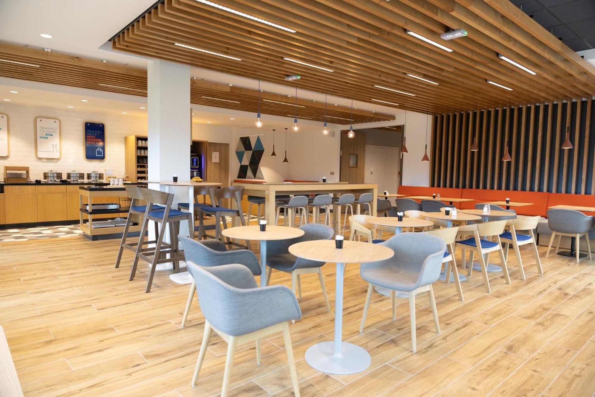 Express Caen By Ihg 3* Epron